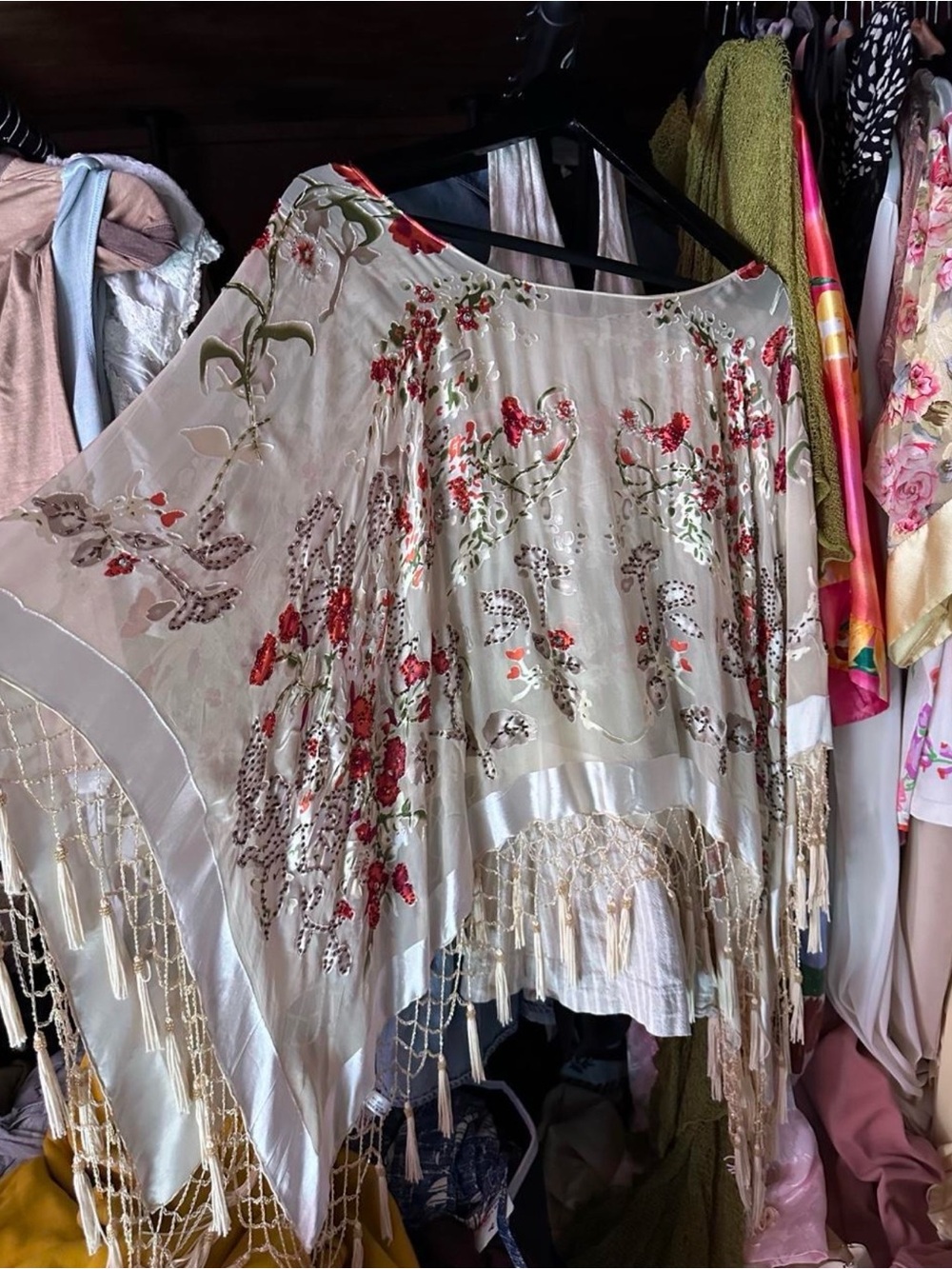 Vintage Floral Embroidered Fringe Kimono in Ivory and Red